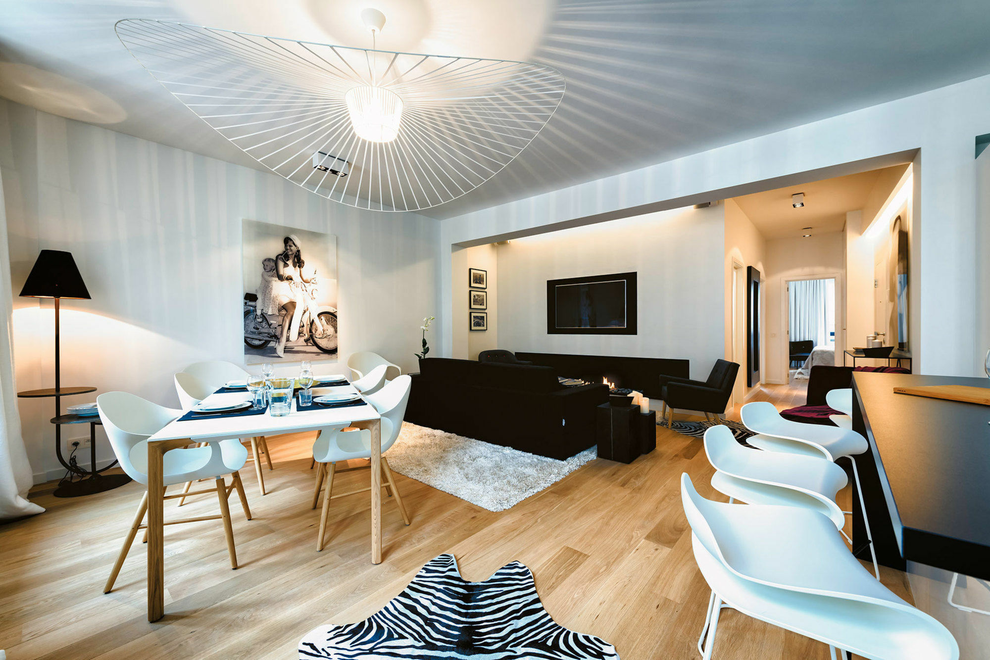 Charles Home - Grand Place Aparthotel Брюксел Екстериор снимка